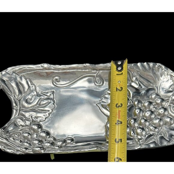 New in Box Arthur Court 2005 Grape 10" x 5" Small Olive Cheese Appetizer Tray - Picture 8 of 10